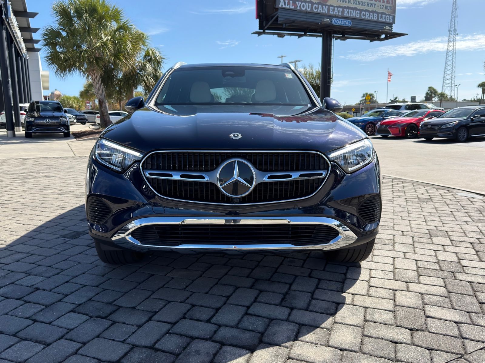 2024 Mercedes Benz GLC 300 4MATIC photo 4