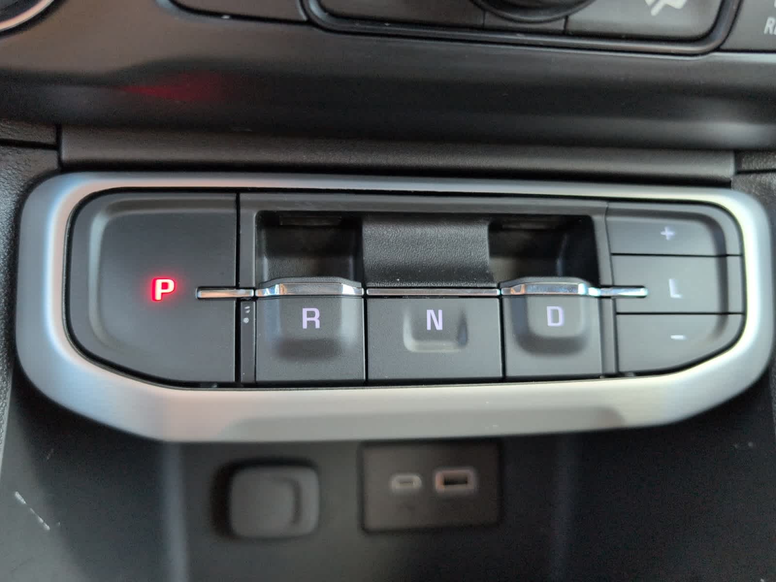 2023 Gmc Acadia SLE photo 23