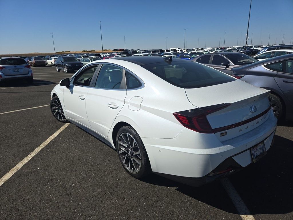 2021 Hyundai Sonata Limited photo 2