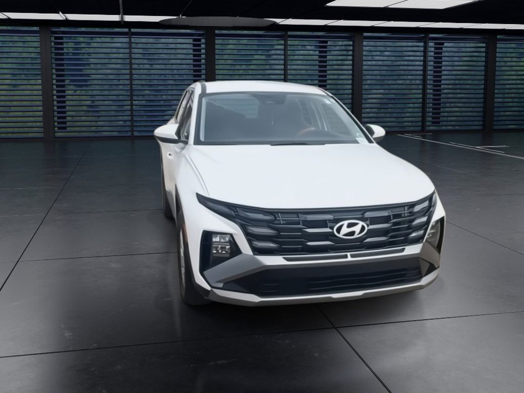 2025 Hyundai Tucson SE photo 3
