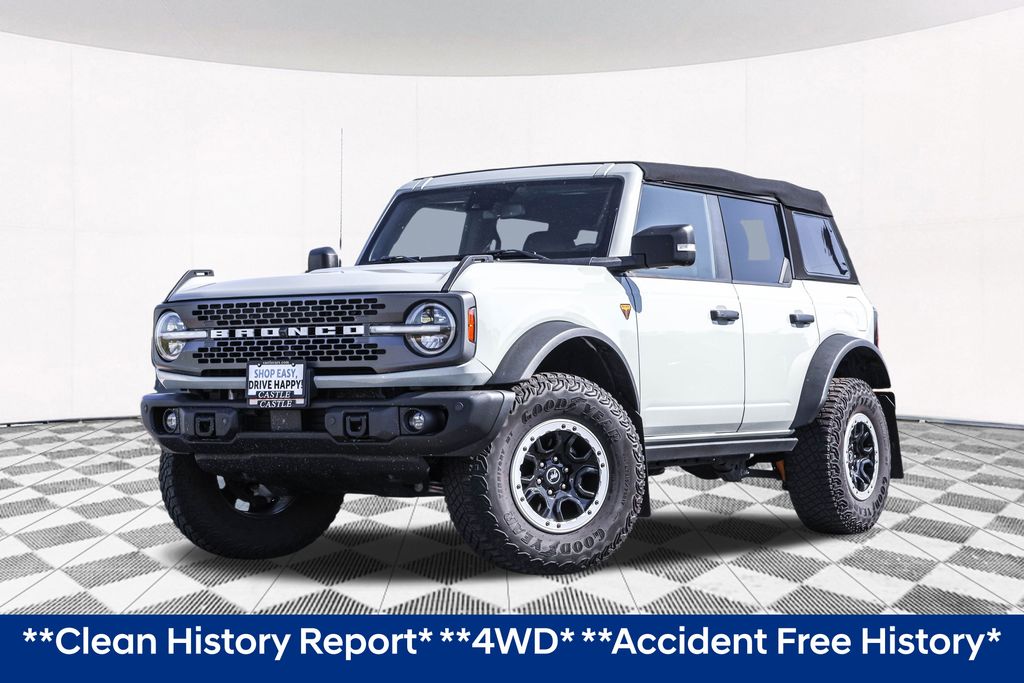 2022 Ford Bronco Badlands photo 2