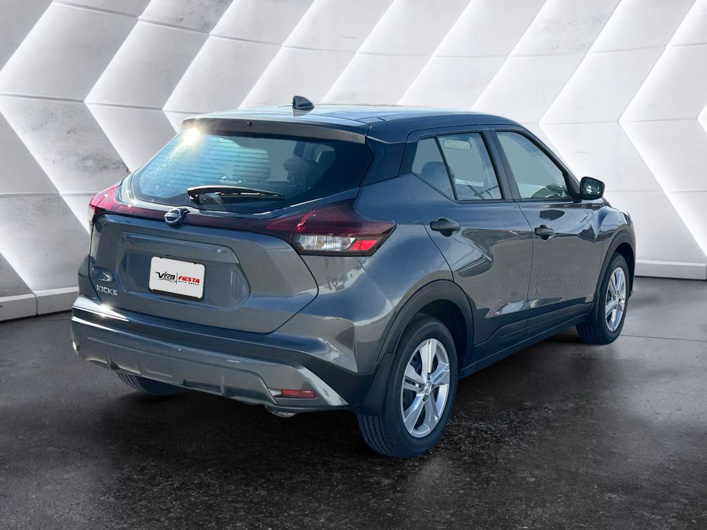 2025 Nissan Kicks Play S photo 4