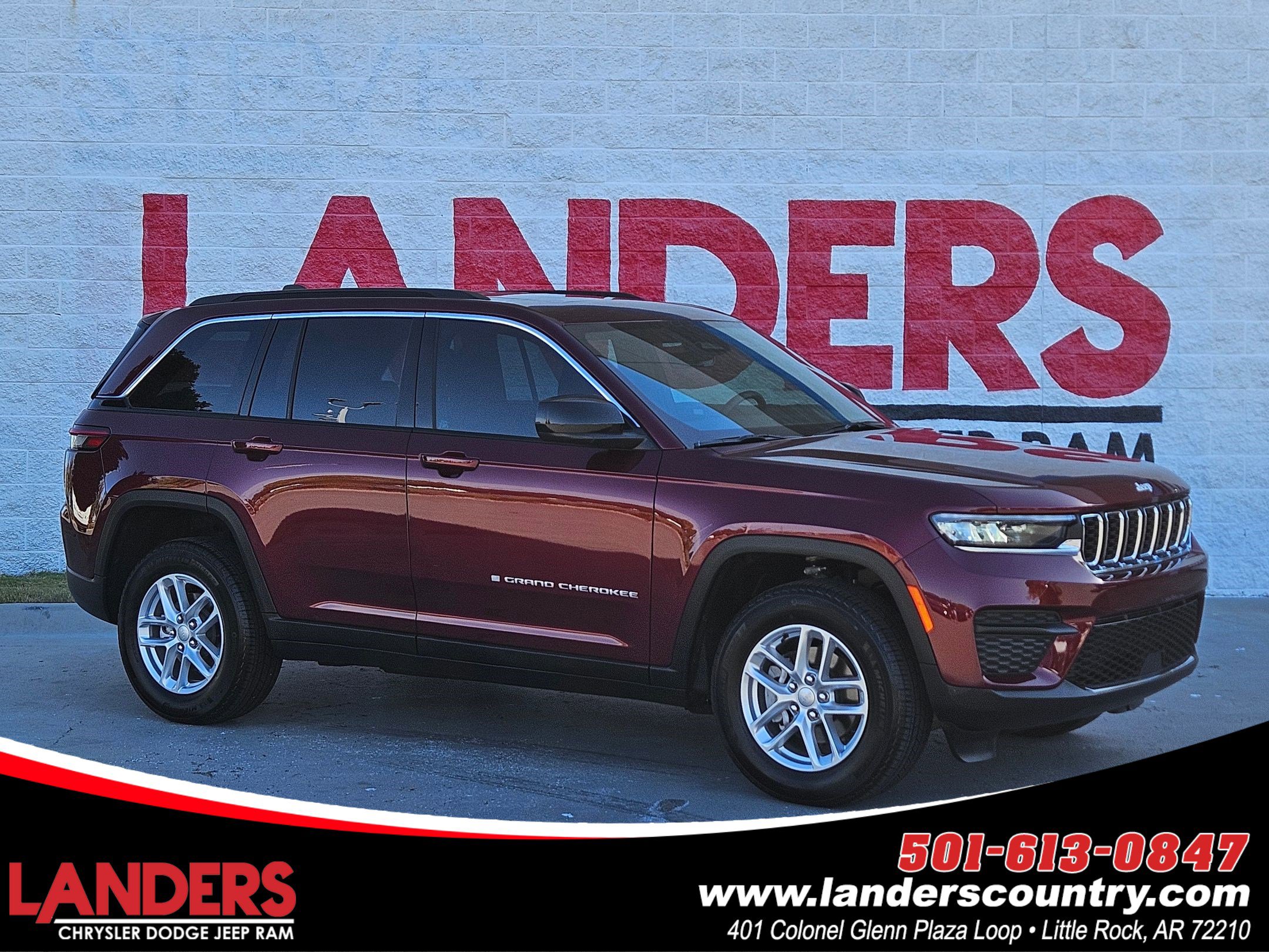 2025 Jeep Grand Cherokee Laredo's photo