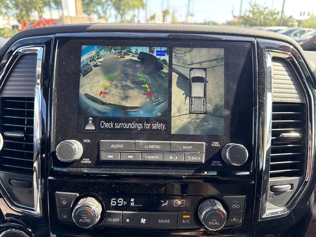 2024 Nissan Titan Platinum Reserve photo 22