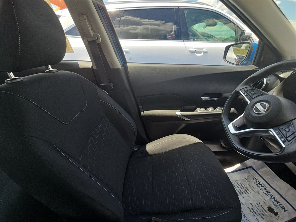 2024 Nissan Kicks SV photo 10