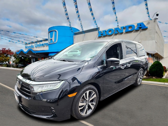 Used 2023 Crystal Black Pearl Honda Touring image 1