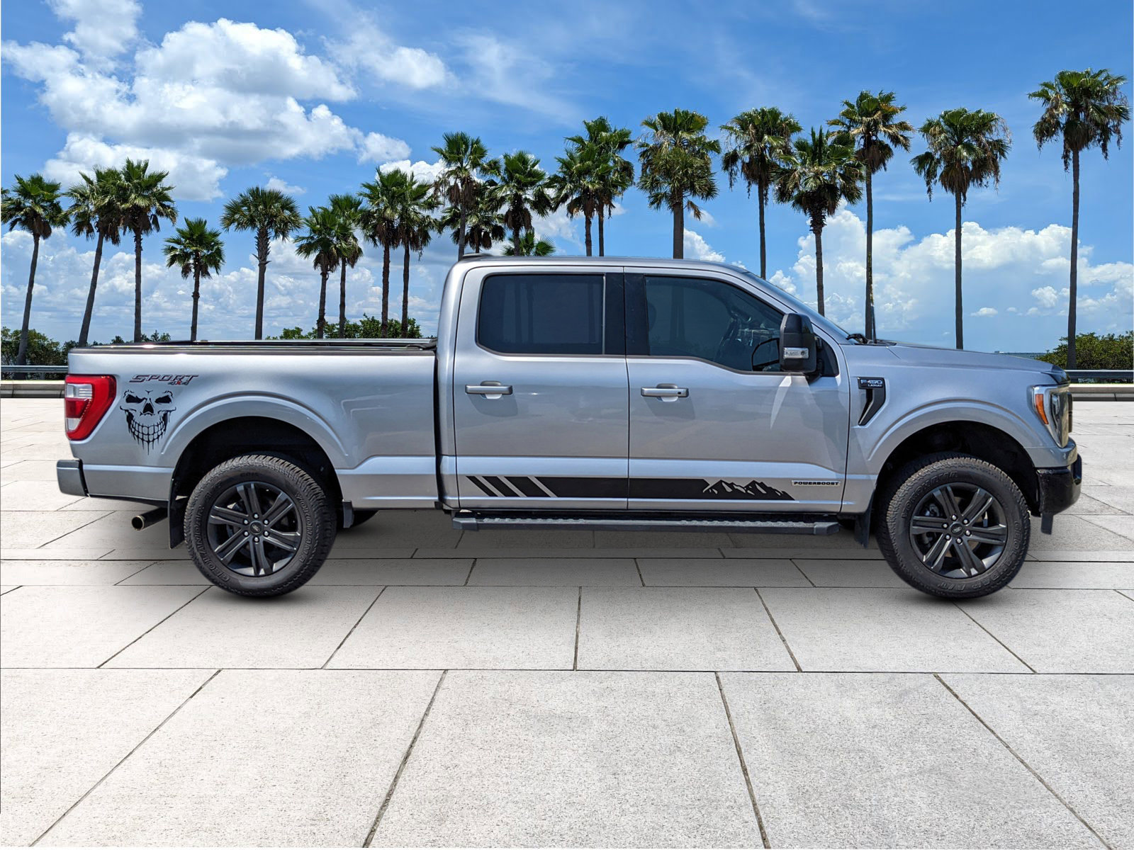 2023 Ford F-150 Lariat photo 11