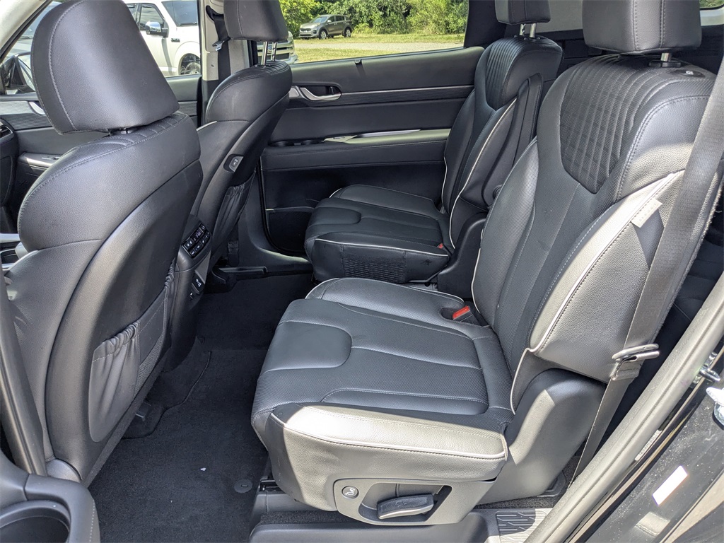 2024 Hyundai Palisade Limited photo 13