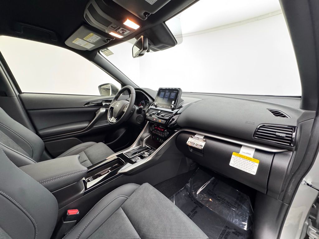 2025 Mitsubishi Eclipse Cross SEL photo 7