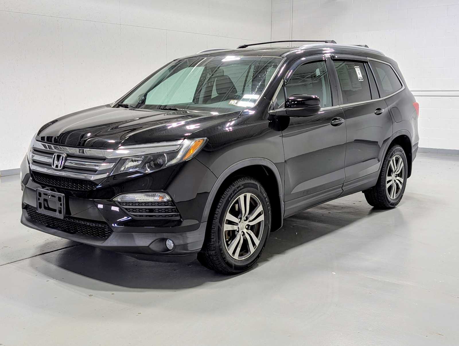 2017 Honda Pilot EX-L's photo