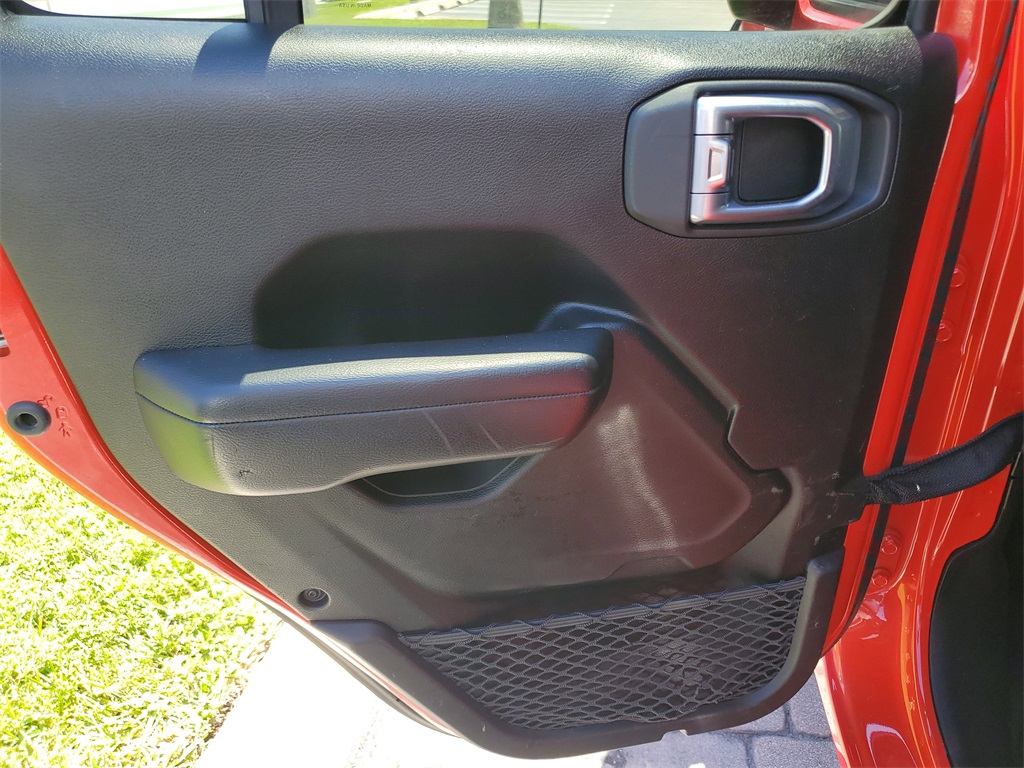 2020 Jeep Wrangler Unlimited Sport Altitude photo 9