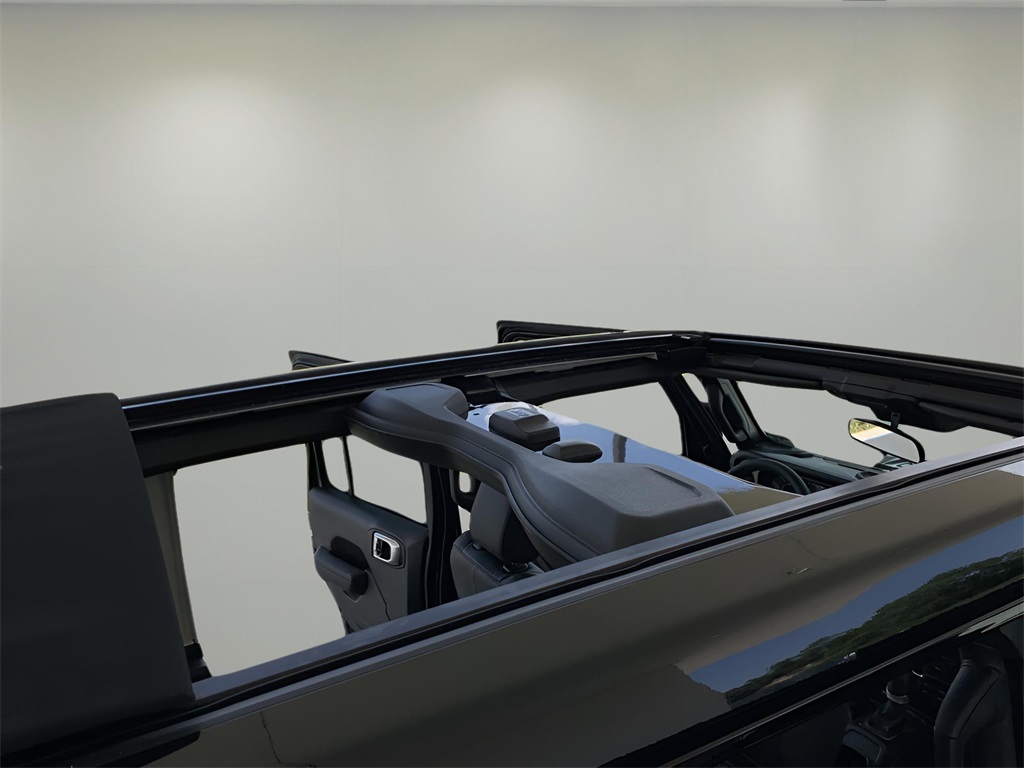 2025 Jeep Wrangler Willys photo 61