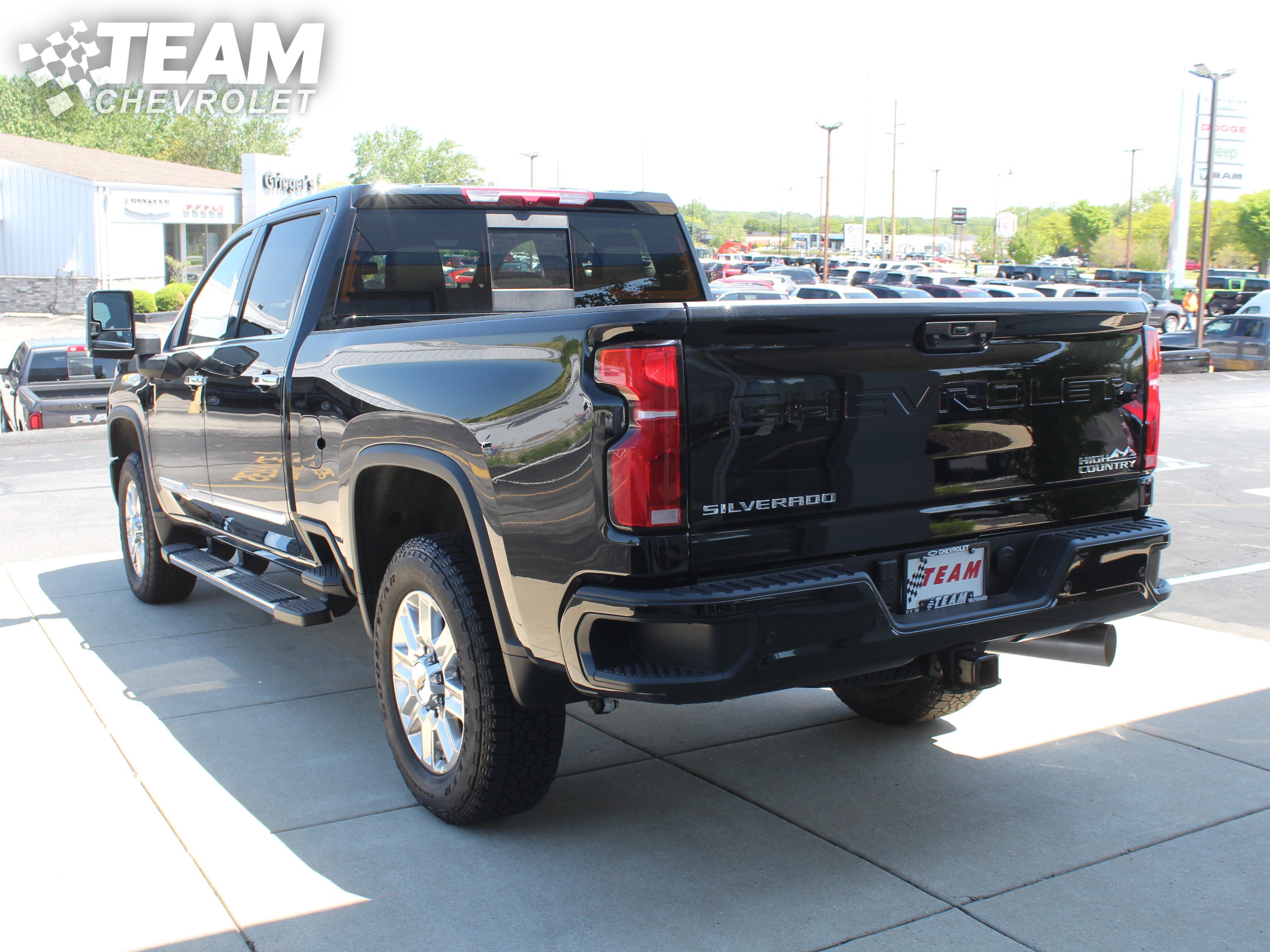 2025 Chevrolet Silverado 2500HD High Country photo 4