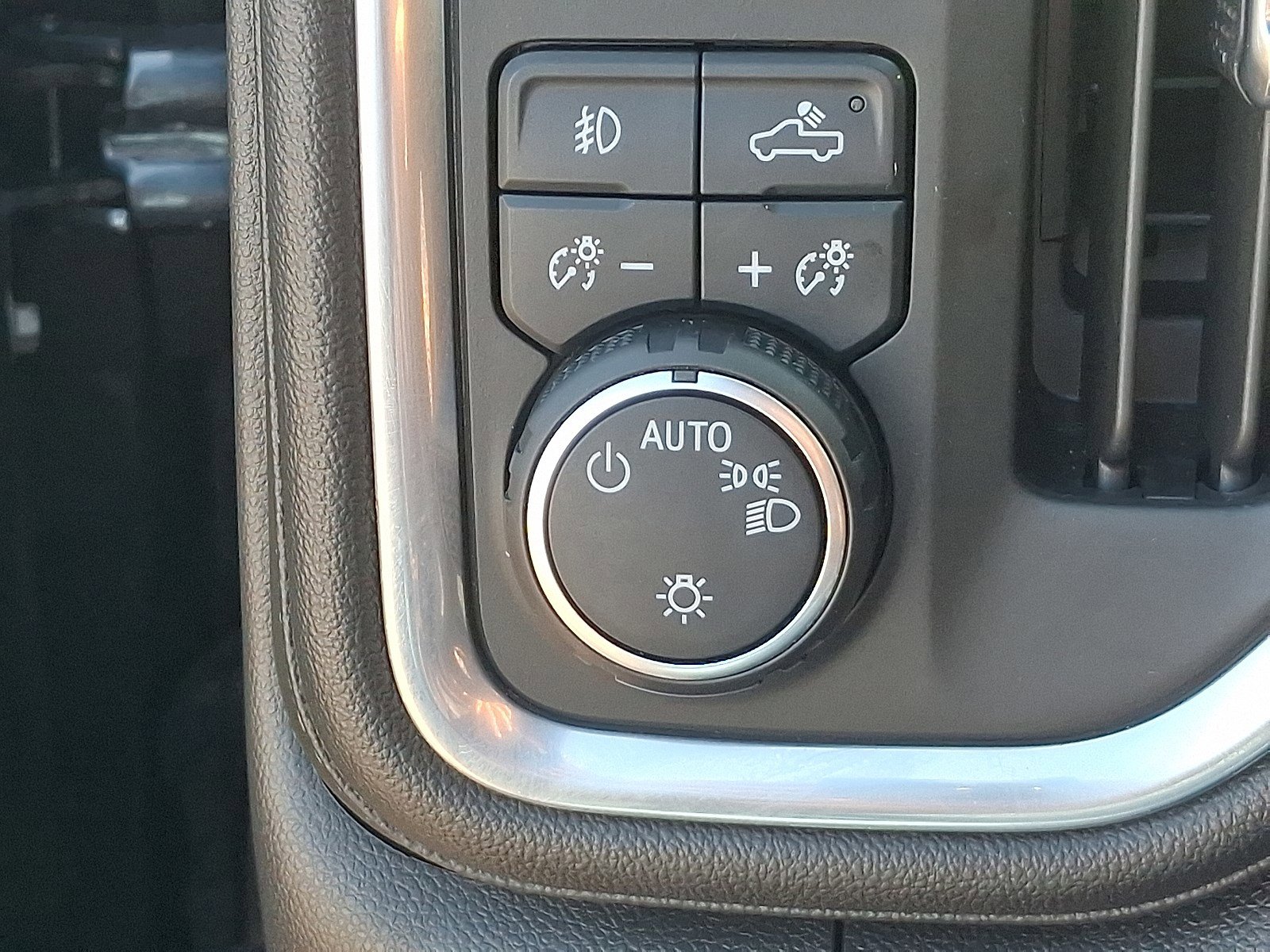 2022 Chevrolet Silverado 1500 RST photo 22