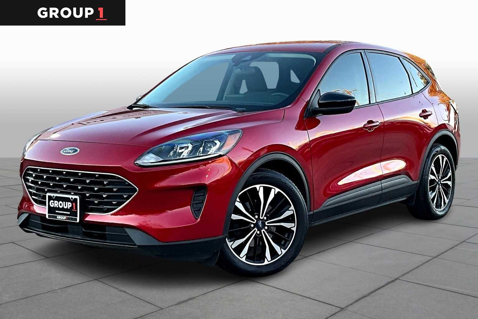 2022 Ford Escape SE's photo