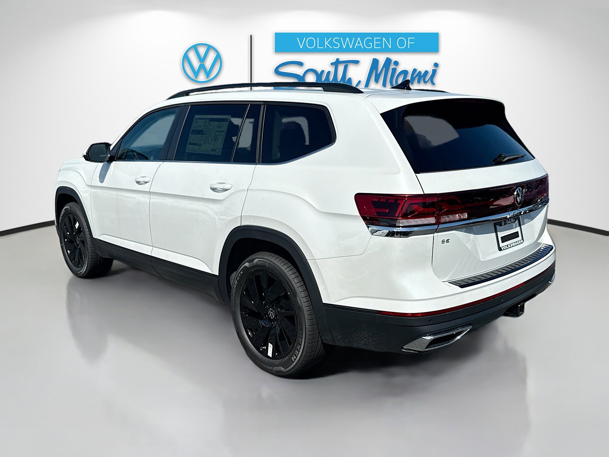 2026 Volkswagen Atlas SE Technology photo 3