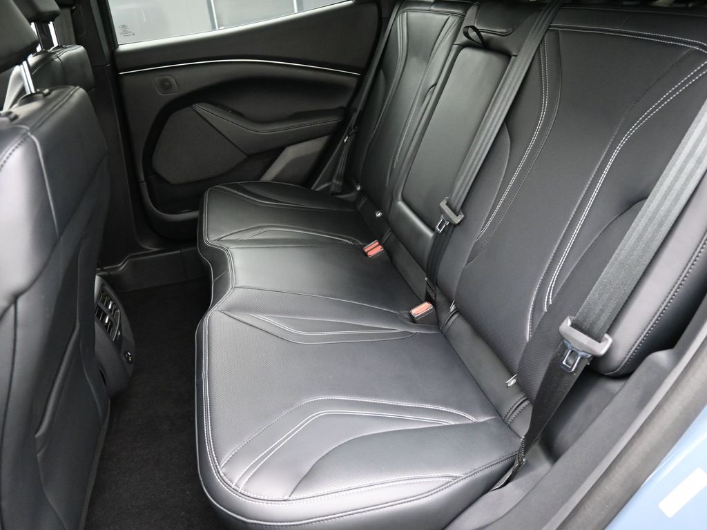 2024 Ford Mustang Mach-E Premium photo 25