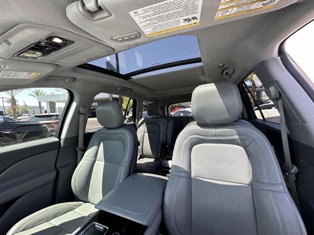2020 Lincoln Aviator Reserve photo 16