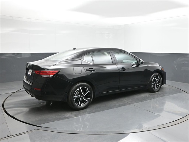 2025 Nissan Sentra SV photo 9