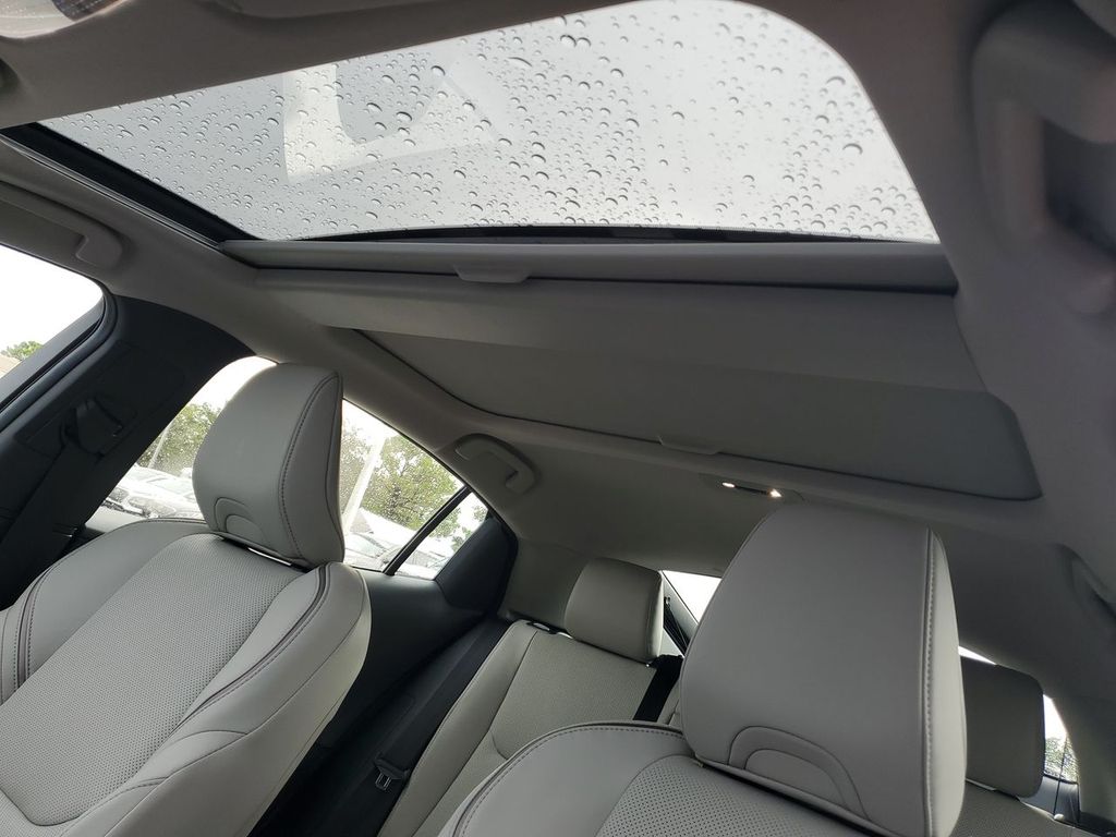 2024 Toyota Prius Limited photo 25