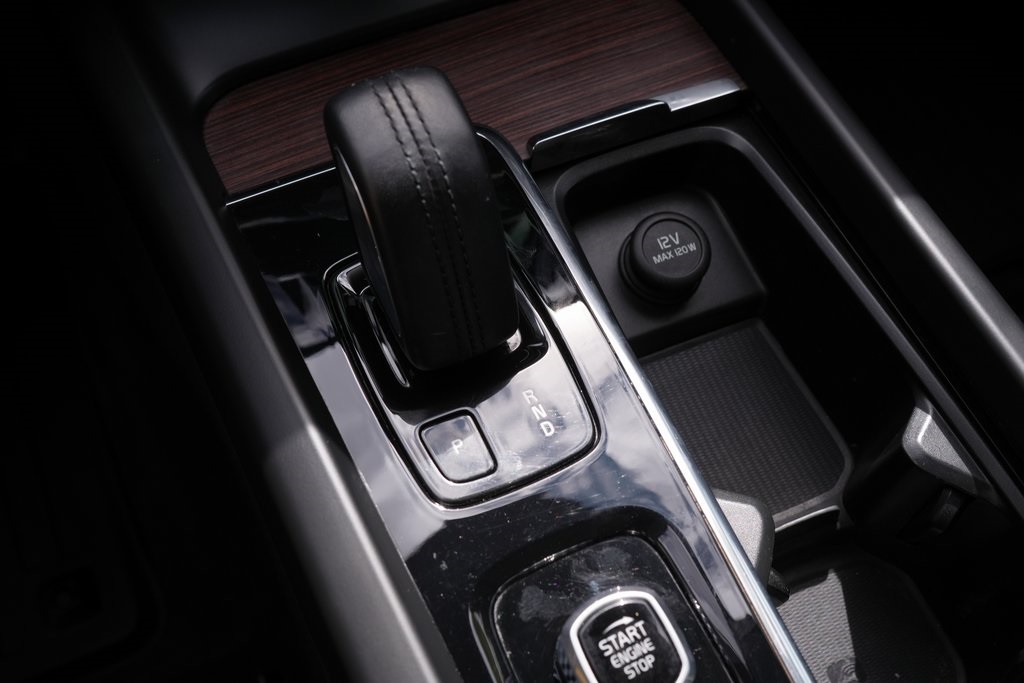2021 Volvo XC60 Recharge Hybrid T8 Inscription Expression photo 22