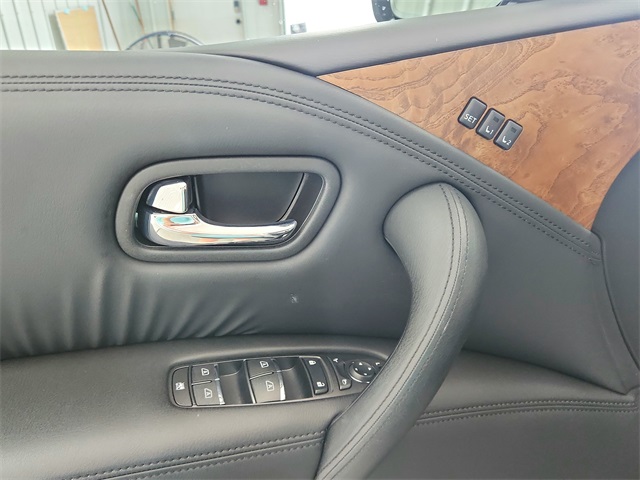 2023 Nissan Armada SL photo 27