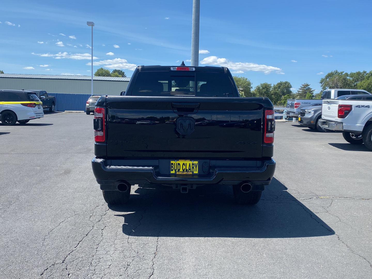 2023 Ram 1500 Sport photo 4