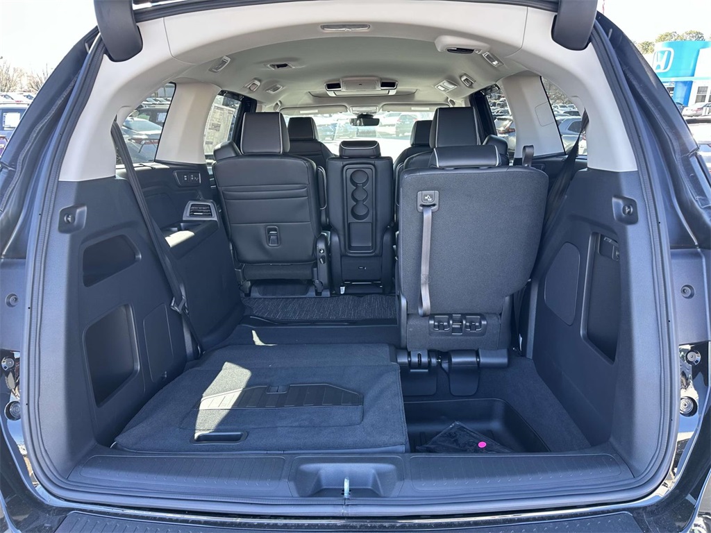 2025 Honda Odyssey Elite photo 9