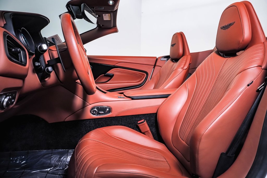 2021 Aston Martin DB11 AM5 photo 21