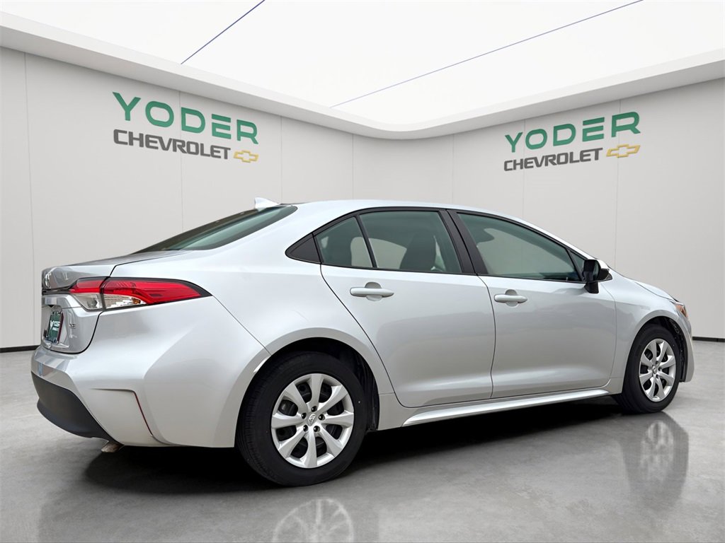 2023 Toyota Corolla LE photo 5