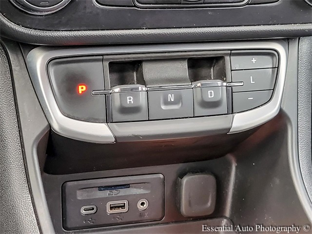 2023 GMC TERRAIN - Image 22