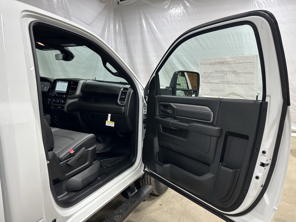 2024 Ram 2500 Tradesman photo 13