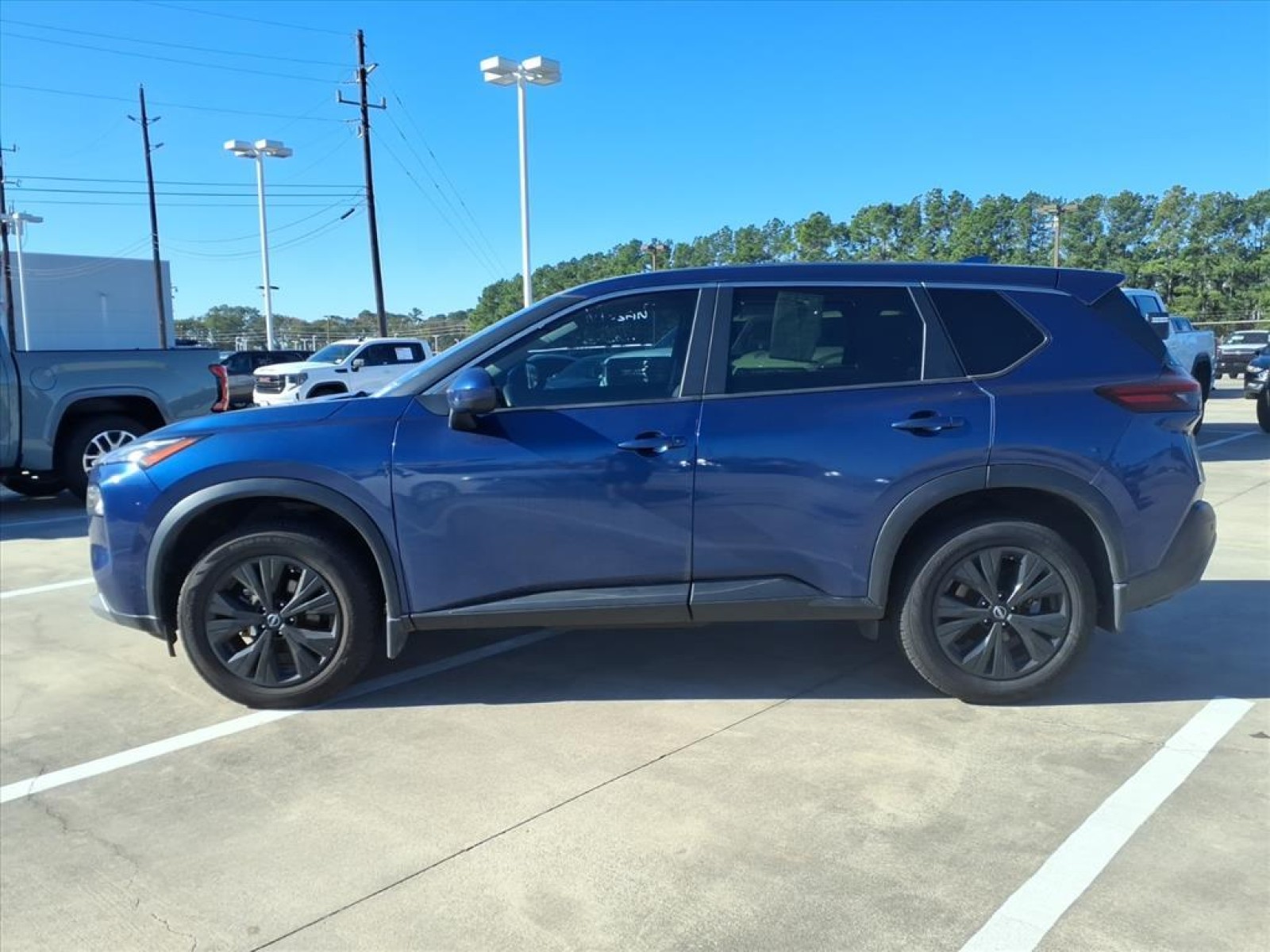 2023 Nissan Rogue SV Blue at Sterling McCall Nissan