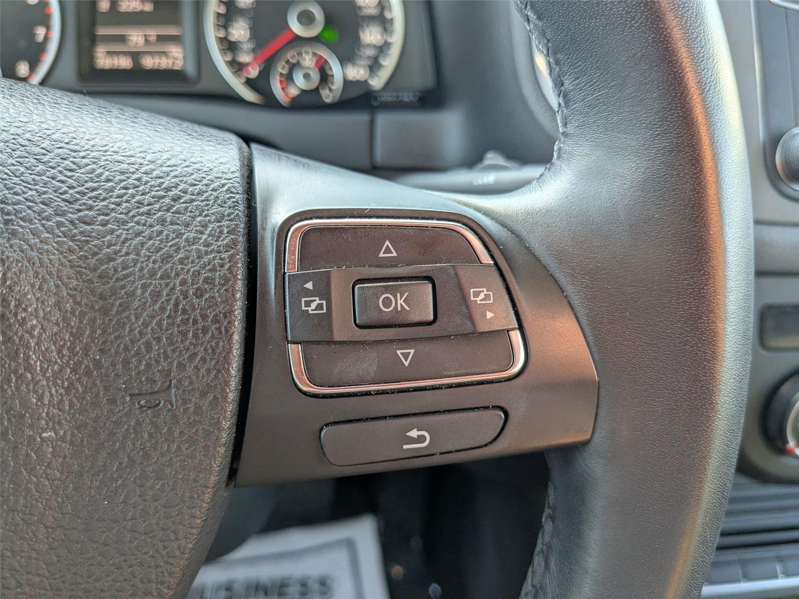 2017 Volkswagen Tiguan Wolfsburg Edition photo 18