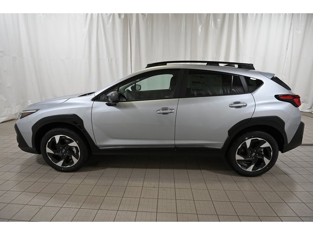 2025 Subaru Crosstrek Limited photo 8
