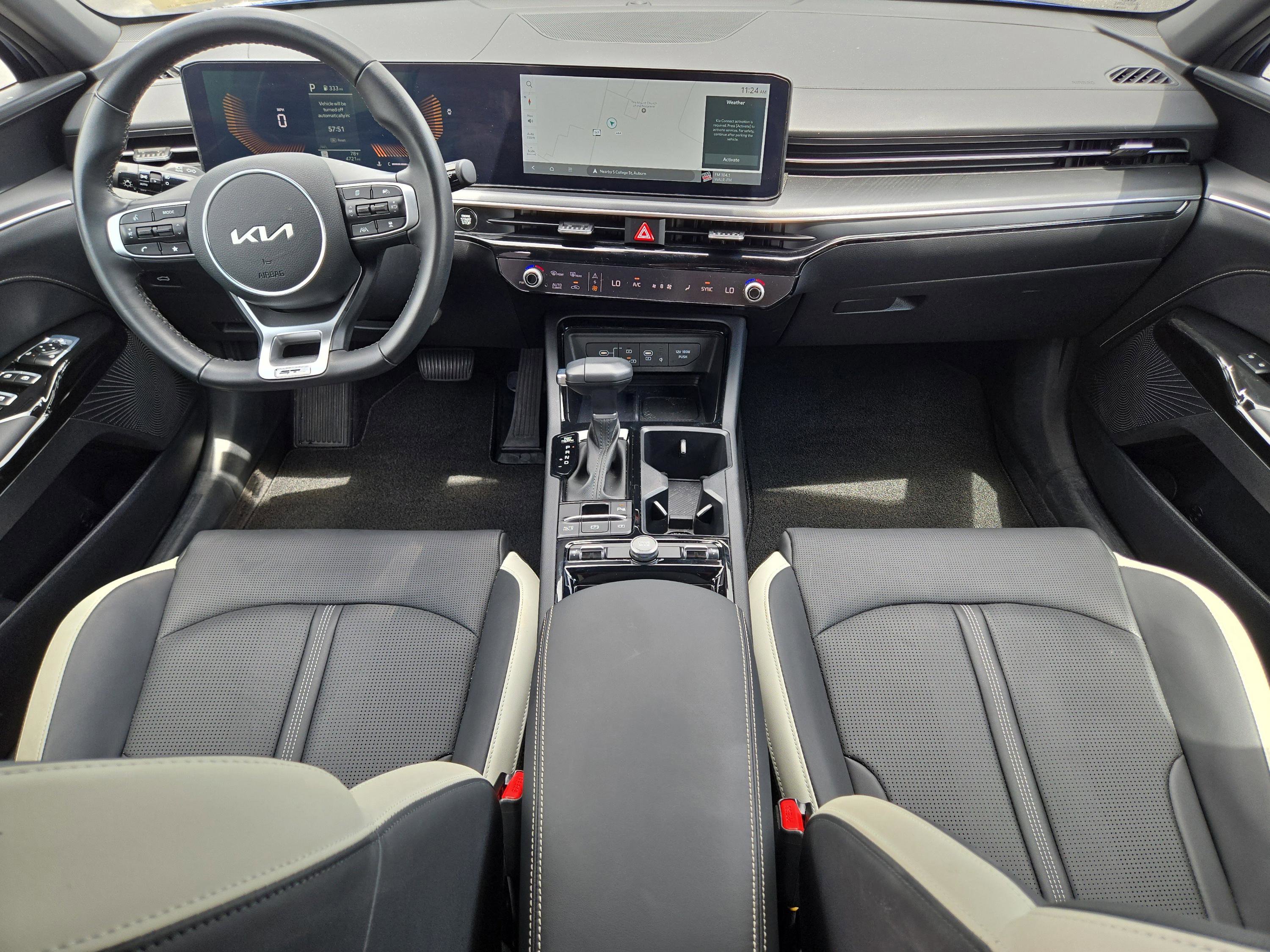 2025 Kia K5 GT-Line photo 14