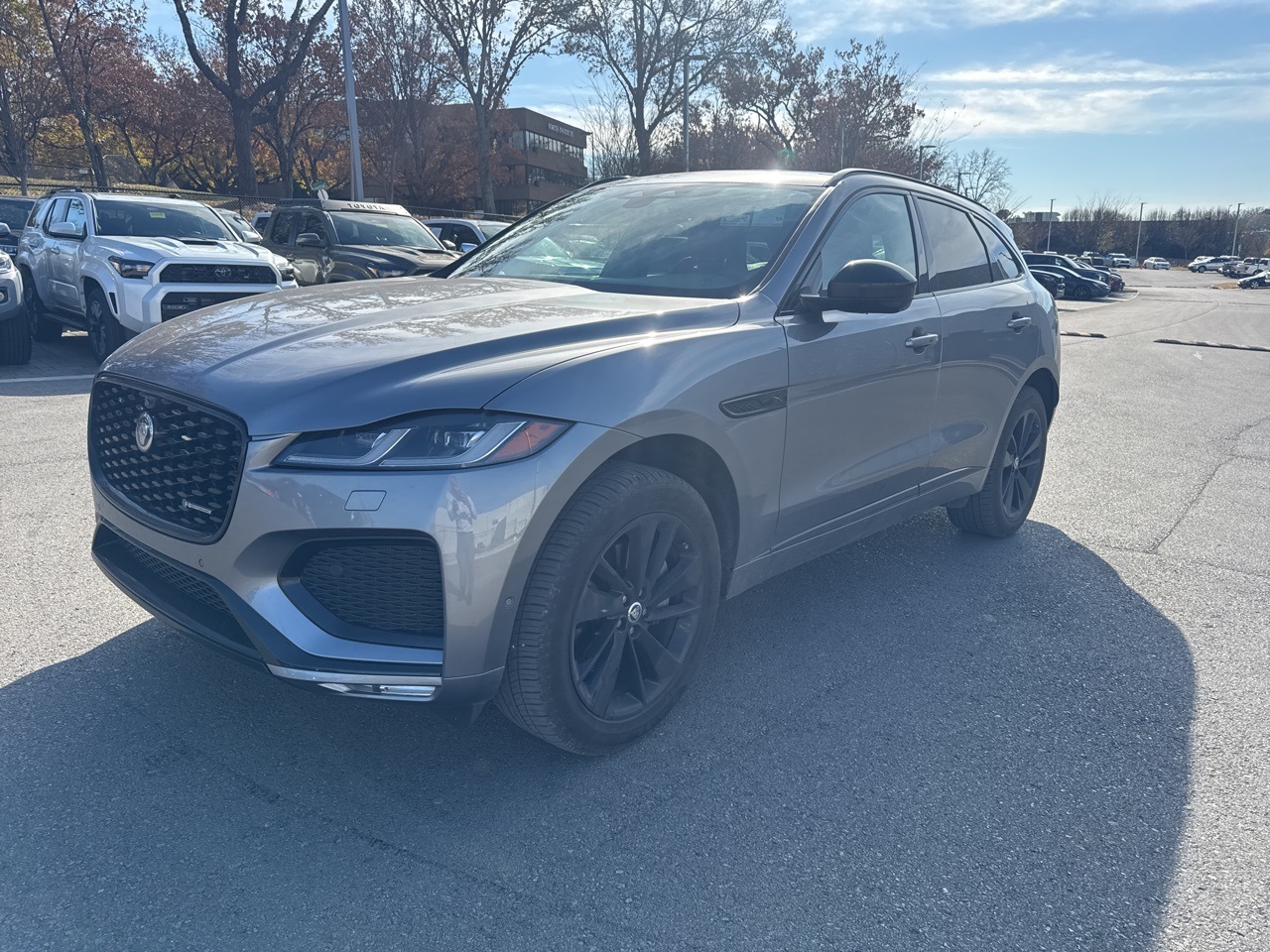 2024 Jaguar F-PACE R-Dynamic S's photo