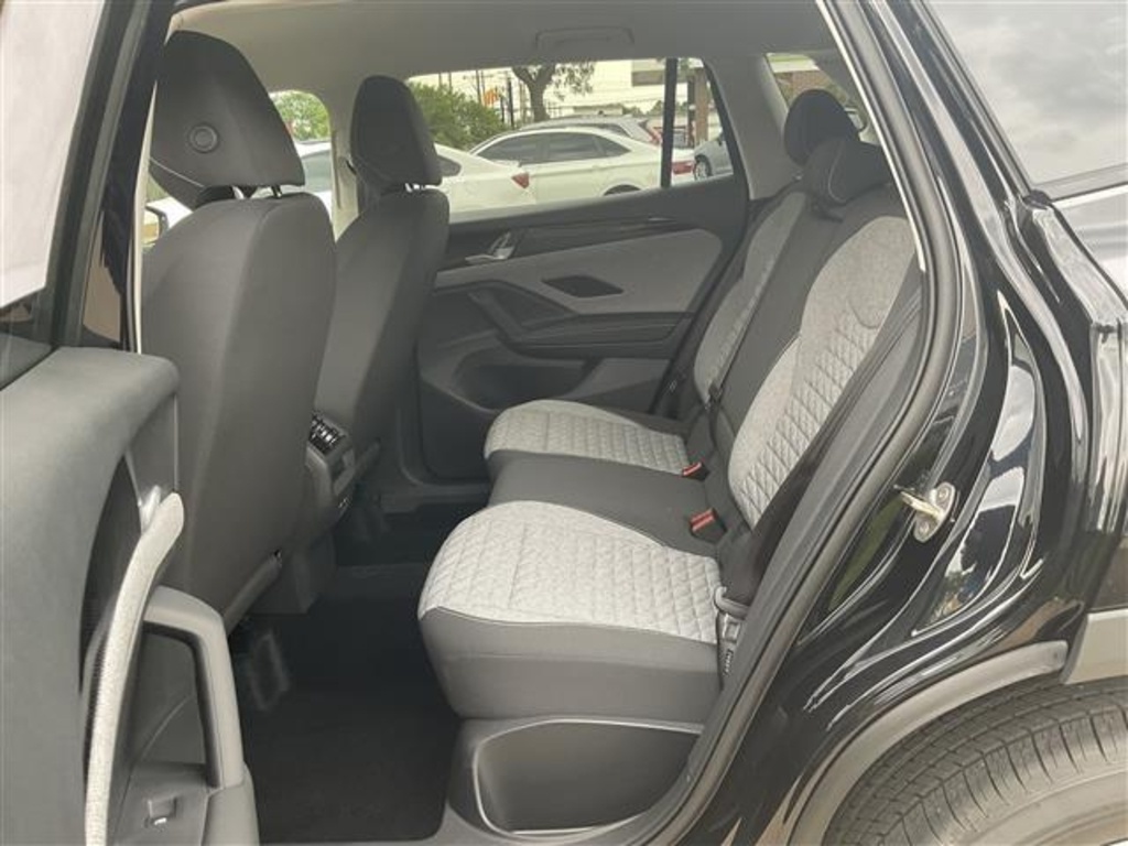 2025 Volkswagen Tiguan S photo 5