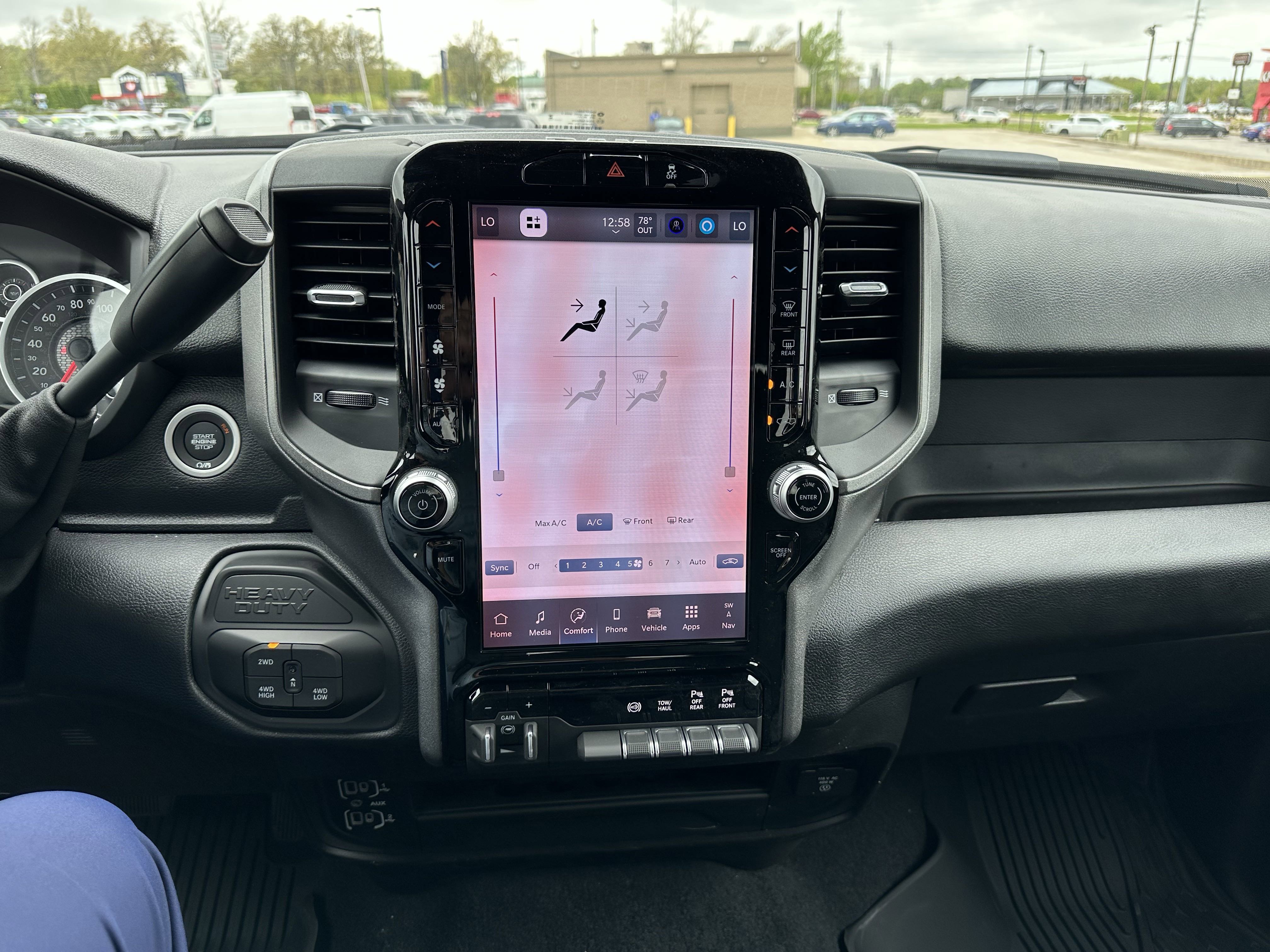 2025 Ram 2500 Tradesman photo 3