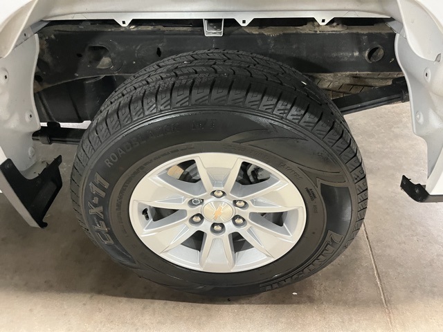 2023 Chevrolet Silverado 1500 LT photo 4