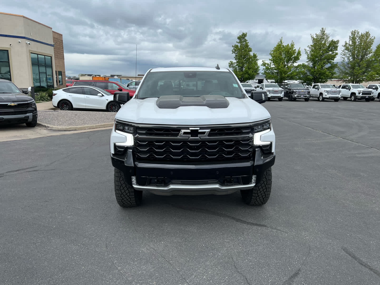 2025 Chevrolet Silverado 1500 ZR2 photo 8