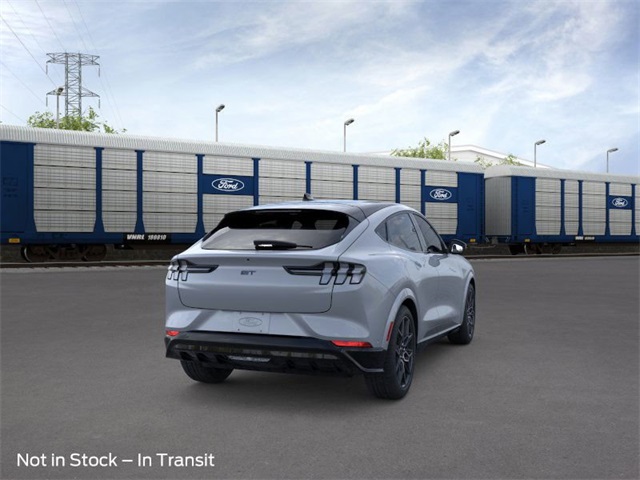 2025 Ford Mustang Mach-E GT photo 4