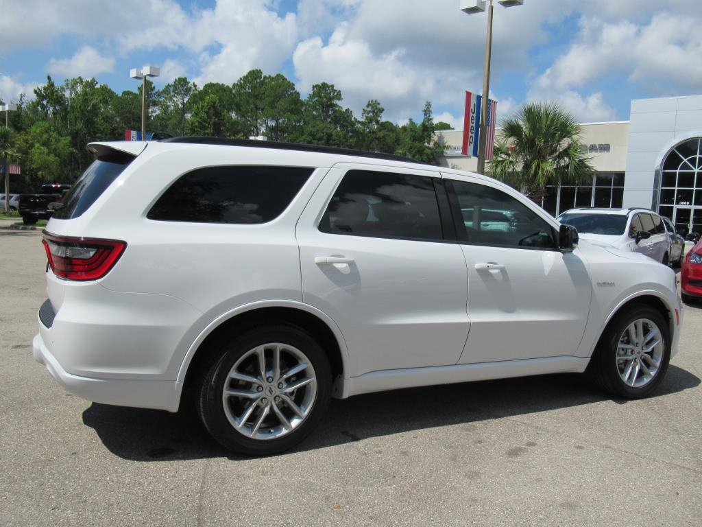 2025 Dodge Durango R/T Plus photo 6