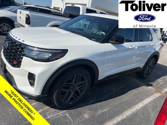 2026 Ford Explorer ST's photo