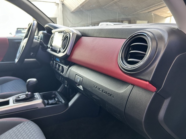 2023 Toyota Tacoma SR photo 18