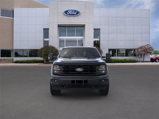 2025 Ford F-150 XLT photo 4