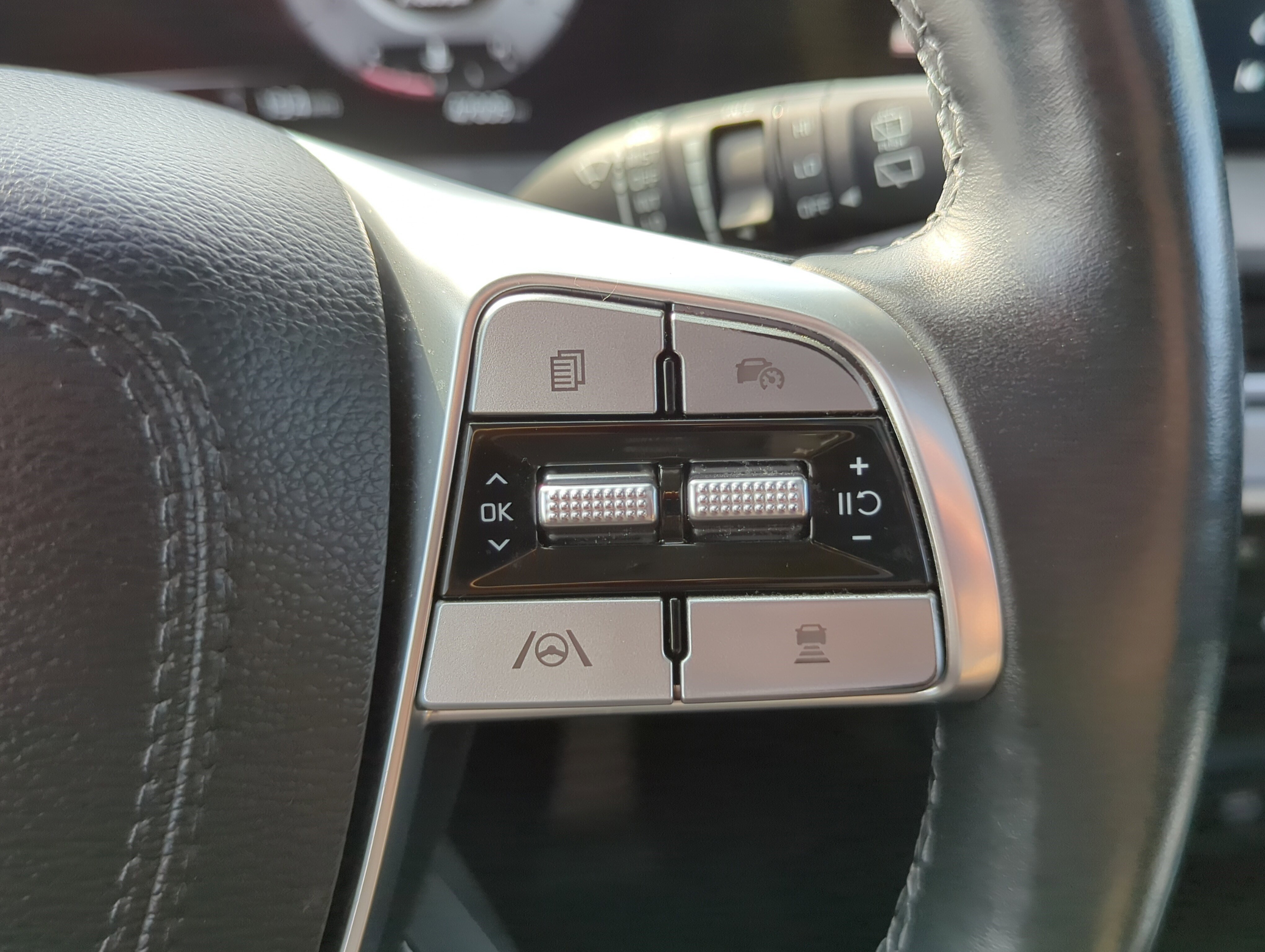 2024 Kia Telluride SX photo 18