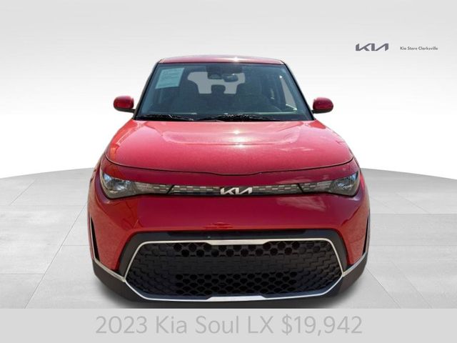 2023 Kia Soul LX photo 2