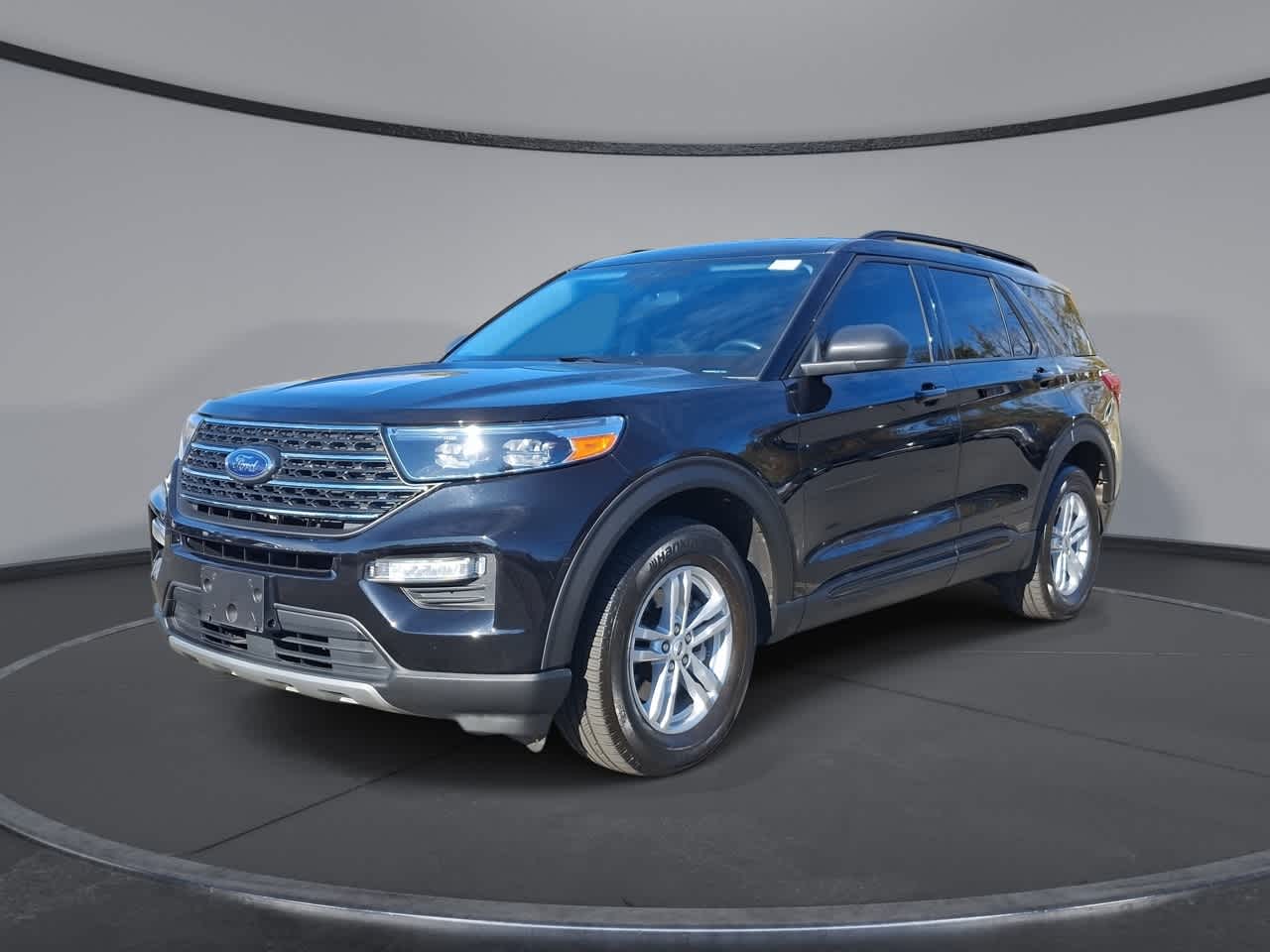 2023 Ford Explorer XLT's photo
