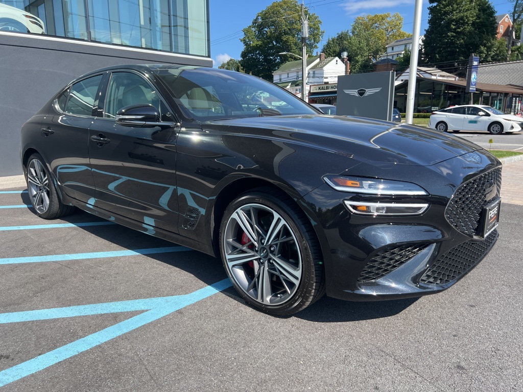 2025 GENESIS G70